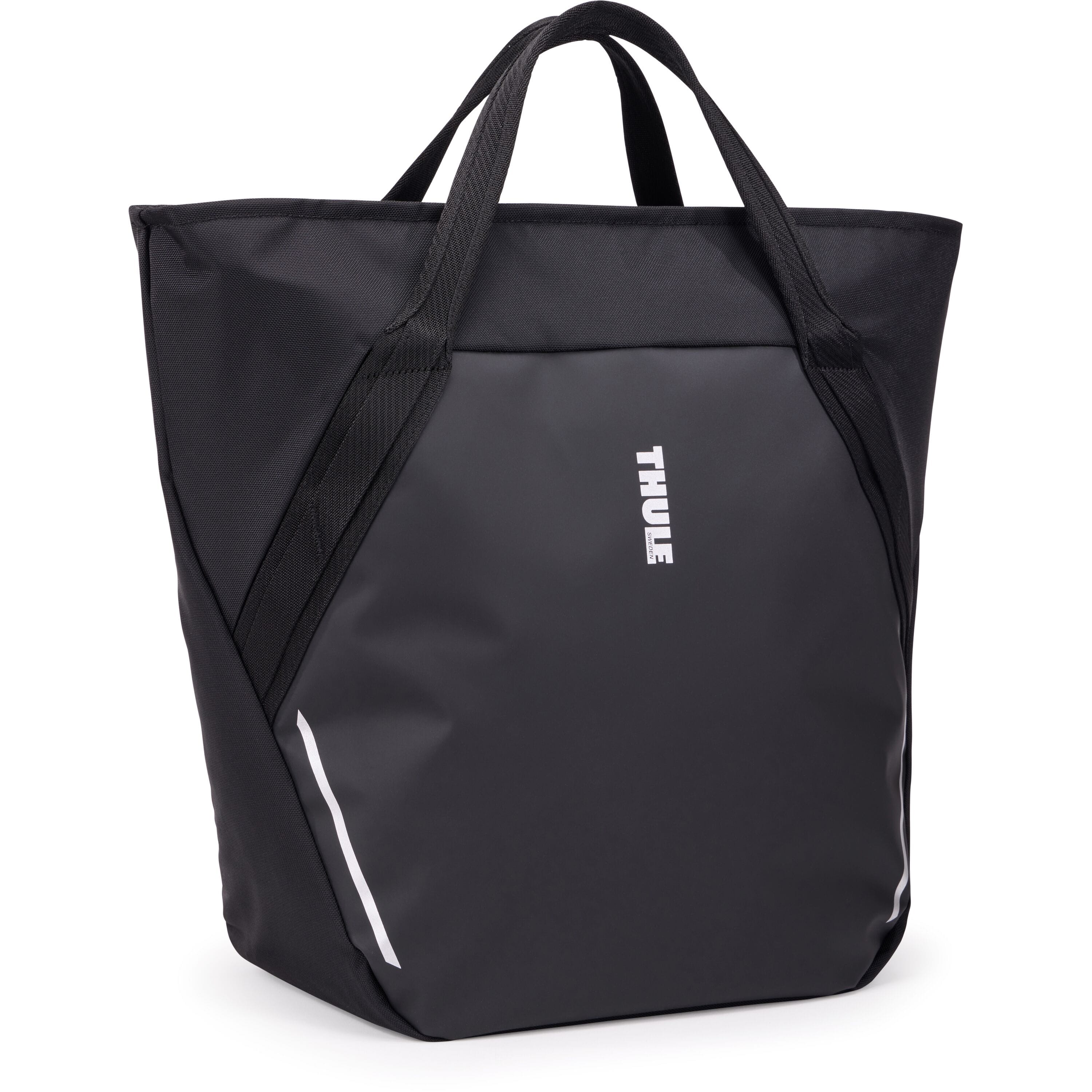Chasm Tote Inlock 25L Black