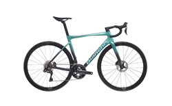 Bianchi Specialissima Disc Ultegra Di2 2024